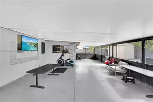 9425 NW 36th Ave, Miami, FL 33147 - Photo 18