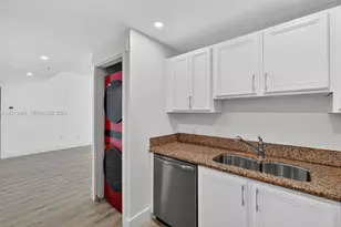 5271 SW 8th St, Miami, FL 33134 - Photo 8