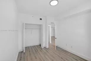 5271 SW 8th St, Miami, FL 33134 - Photo 18