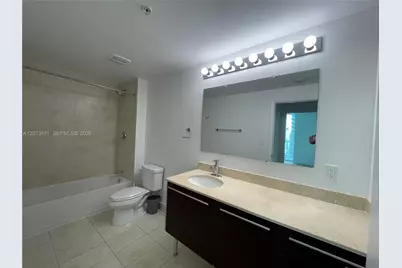 1900 N Bayshore Dr #4109, Miami, FL 33132 - Photo 8