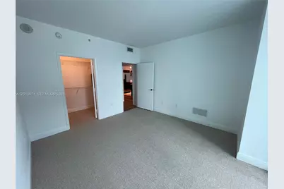 1900 N Bayshore Dr #4109, Miami, FL 33132 - Photo 6