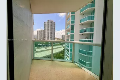19400 Turnberry Way #731, Aventura, FL 33180 - Photo 14