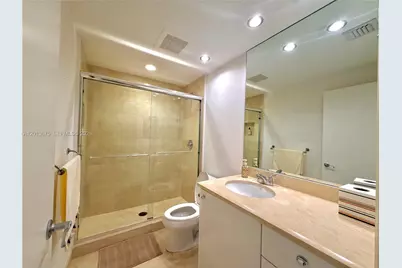 19400 Turnberry Way #731, Aventura, FL 33180 - Photo 8