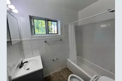 5600 NE 1st Ave #2, Miami, FL 33137 - Photo 6