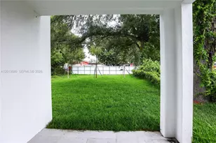 2967 NW 59th St, Miami, FL 33142 - Photo 16