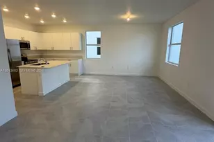 2740 SE 24th Ct, Homestead, FL 33035 - Photo 10