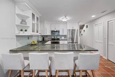 3274 Gifford Ln #3274, Miami, FL 33133 - Photo 10