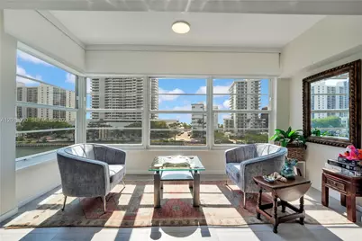2455 Flamingo Dr #501, Miami Beach, FL 33140 - Photo 2