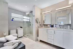 2455 Flamingo Dr, Miami Beach, FL 33140 - Photo 16
