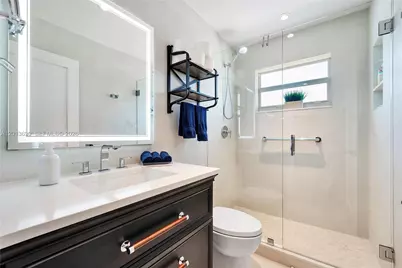 2455 Flamingo Dr #501, Miami Beach, FL 33140 - Photo 12