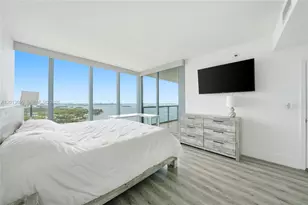 601 NE 36th St, Miami, FL 33137 - Photo 14