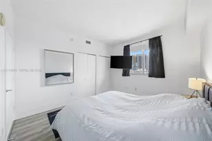 601 NE 36th St, Miami, FL 33137 - Photo 18