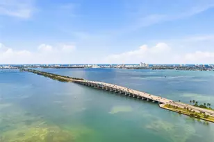 601 NE 36th St, Miami, FL 33137 - Photo 34