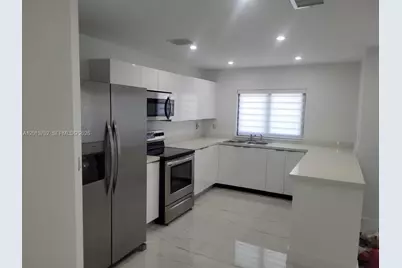 12686 NW 11th St, Miami, FL 33182 - Photo 6