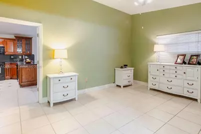 7411 W 33rd Ave, Hialeah, FL 33018 - Photo 50