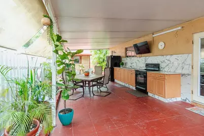 7411 W 33rd Ave, Hialeah, FL 33018 - Photo 16