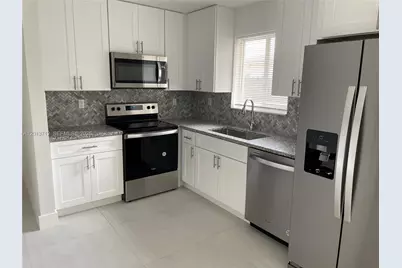 6820 SW 13th Ter #6820, Miami, FL 33144 - Photo 4
