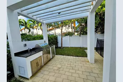 10289 NW 75th Ter #10289, Doral, FL 33178 - Photo 12