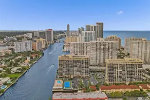 2017 S Ocean Dr, Hallandale Beach, FL 33009 - Photo 30