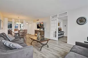 2017 S Ocean Dr, Hallandale Beach, FL 33009 - Photo 2