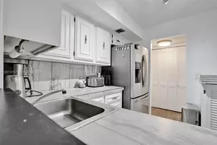 2017 S Ocean Dr, Hallandale Beach, FL 33009 - Photo 4