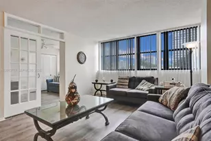 2017 S Ocean Dr, Hallandale Beach, FL 33009 - Photo 4