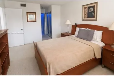 240 Lakeview Dr #212, Weston, FL 33326 - Photo 12