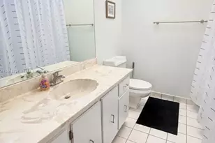 240 Lakeview Dr, Weston, FL 33326 - Photo 10