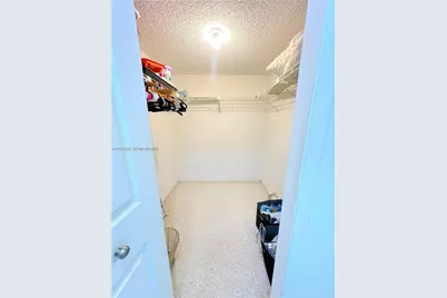 240 Lakeview Dr #212, Weston, FL 33326 - Photo 10