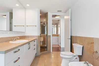 5959 Collins Ave #1101, Miami Beach, FL 33140 - Photo 14