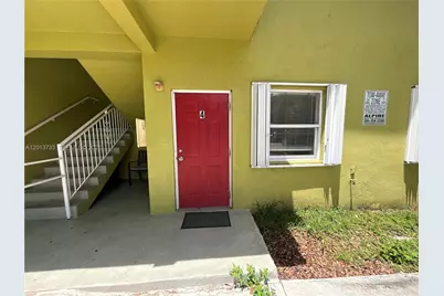 209 NE 141st St #4, Miami, FL 33161 - Photo 1