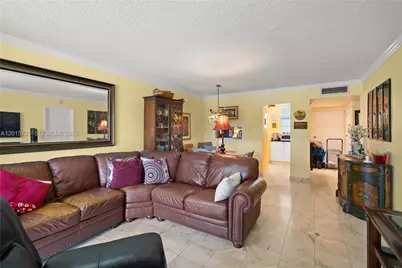 2851 Leonard Dr #J210, Aventura, FL 33160 - Photo 12