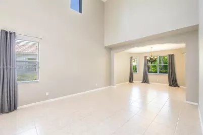 4207 W Whitewater Ave, Weston, FL 33332 - Photo 6