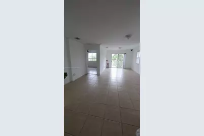 8804 NW 109th Pl #402, Doral, FL 33178 - Photo 12