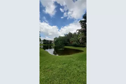 8804 NW 109th Pl #402, Doral, FL 33178 - Photo 24