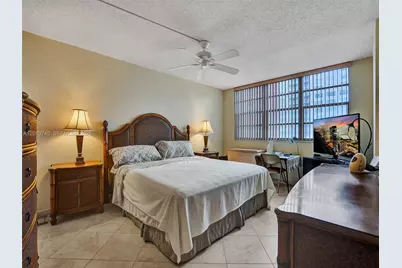 3113 S Ocean Dr #710, Hallandale Beach, FL 33009 - Photo 14
