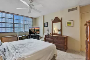 3113 S Ocean Dr, Hallandale Beach, FL 33009 - Photo 4