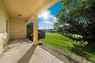 3393 NE 11th Dr, Homestead, FL 33033 - Photo 4