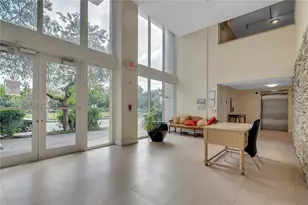 1350 NW 8th Ct, Miami, FL 33136 - Photo 10