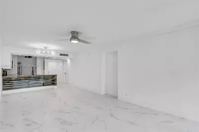 12 Royal Palm Way #103, Boca Raton, FL 33432 - Photo 6
