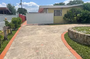 4115 SW 108th Ave, Miami, FL 33165 - Photo 2