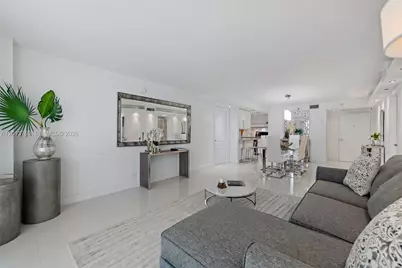 6039 Collins Ave #PH7, Miami Beach, FL 33140 - Photo 10