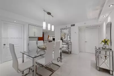 6039 Collins Ave #PH7, Miami Beach, FL 33140 - Photo 12