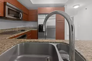2681 N Flamingo Rd, Sunrise, FL 33323 - Photo 6