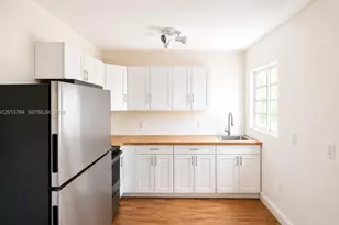 410 76th St, Miami Beach, FL 33141 - Photo 2