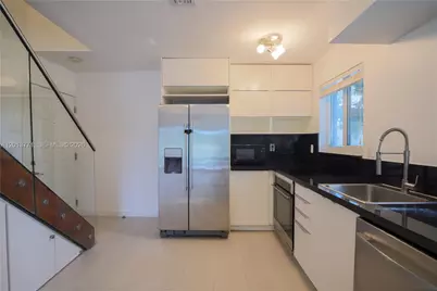 3239 W Trade Ave #9, Miami, FL 33133 - Photo 4