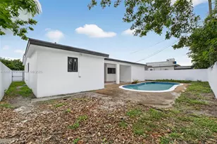7311 Fairway Blvd, Miramar, FL 33023 - Photo 8