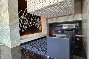 325 S Biscayne Blvd, Miami, FL 33131 - Photo 4