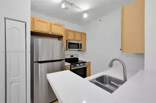 6001 SW 70th St, South Miami, FL 33143 - Photo 6