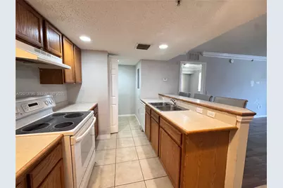 9909 Westwood Dr #16-1, Tamarac, FL 33321 - Photo 8